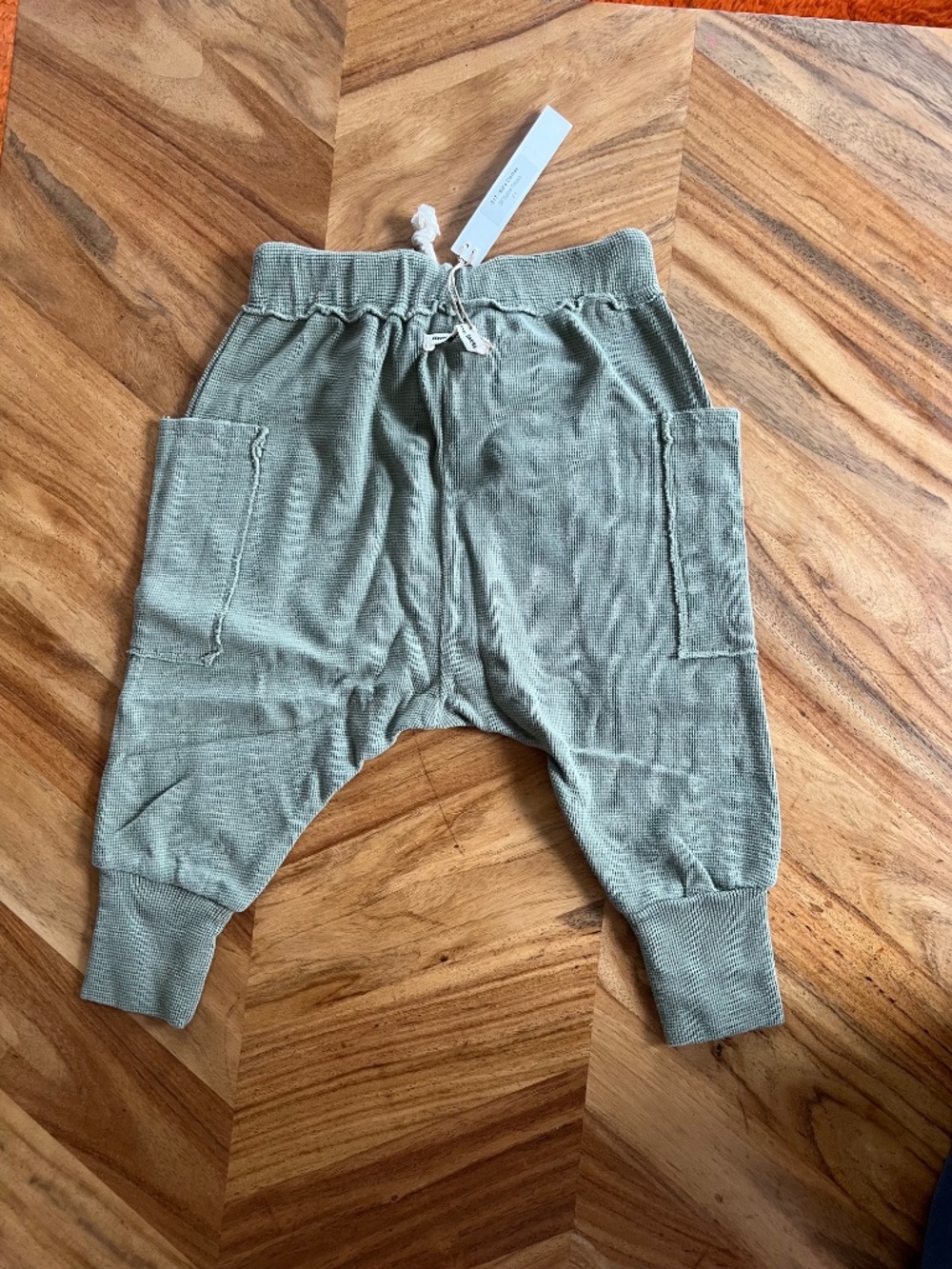 Explorer Pants - Picture 5 of 5